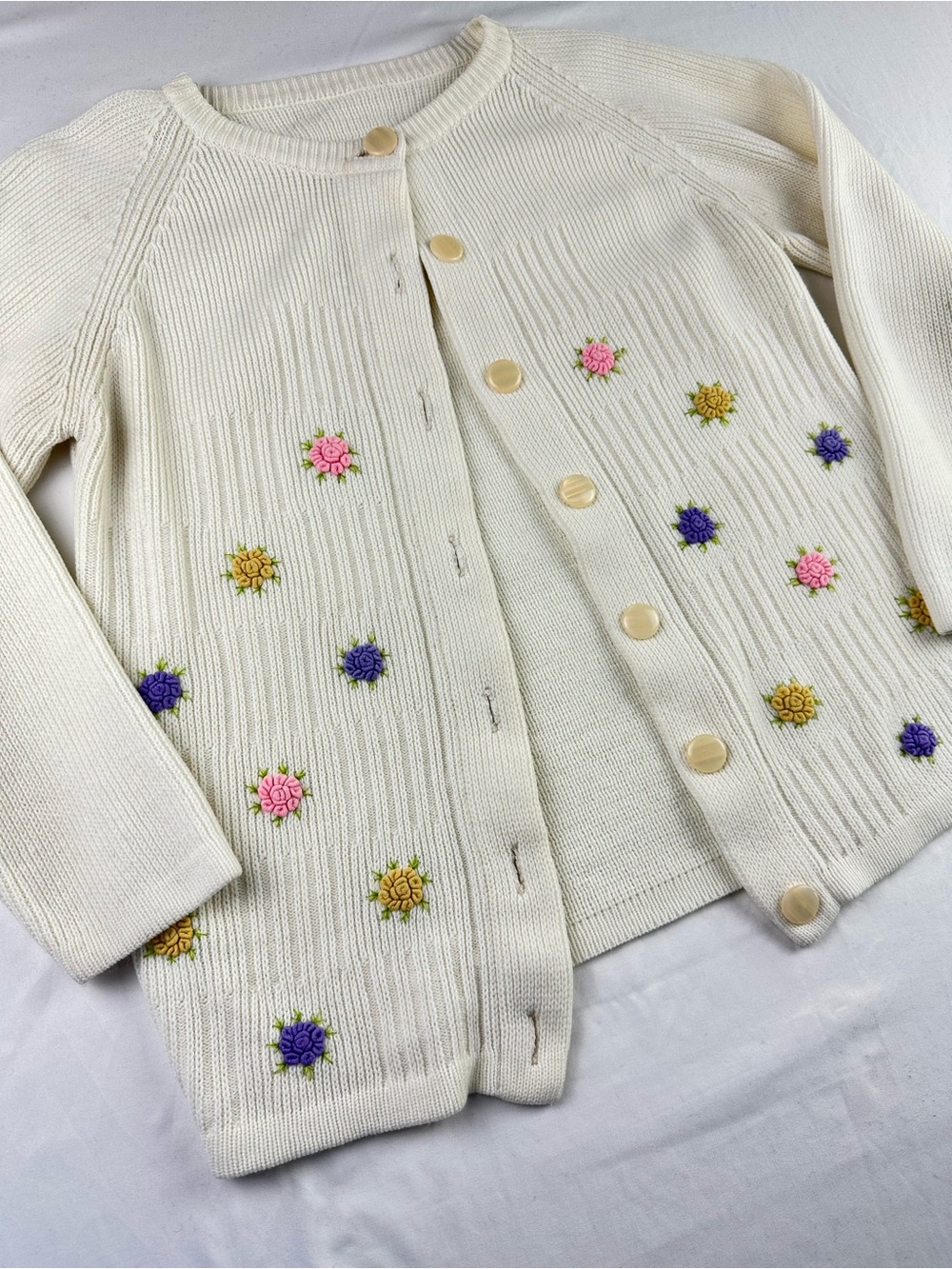 Vintage Embroidered Floral Cardigan Knit Cream Cottagecore Grandma Sweater L